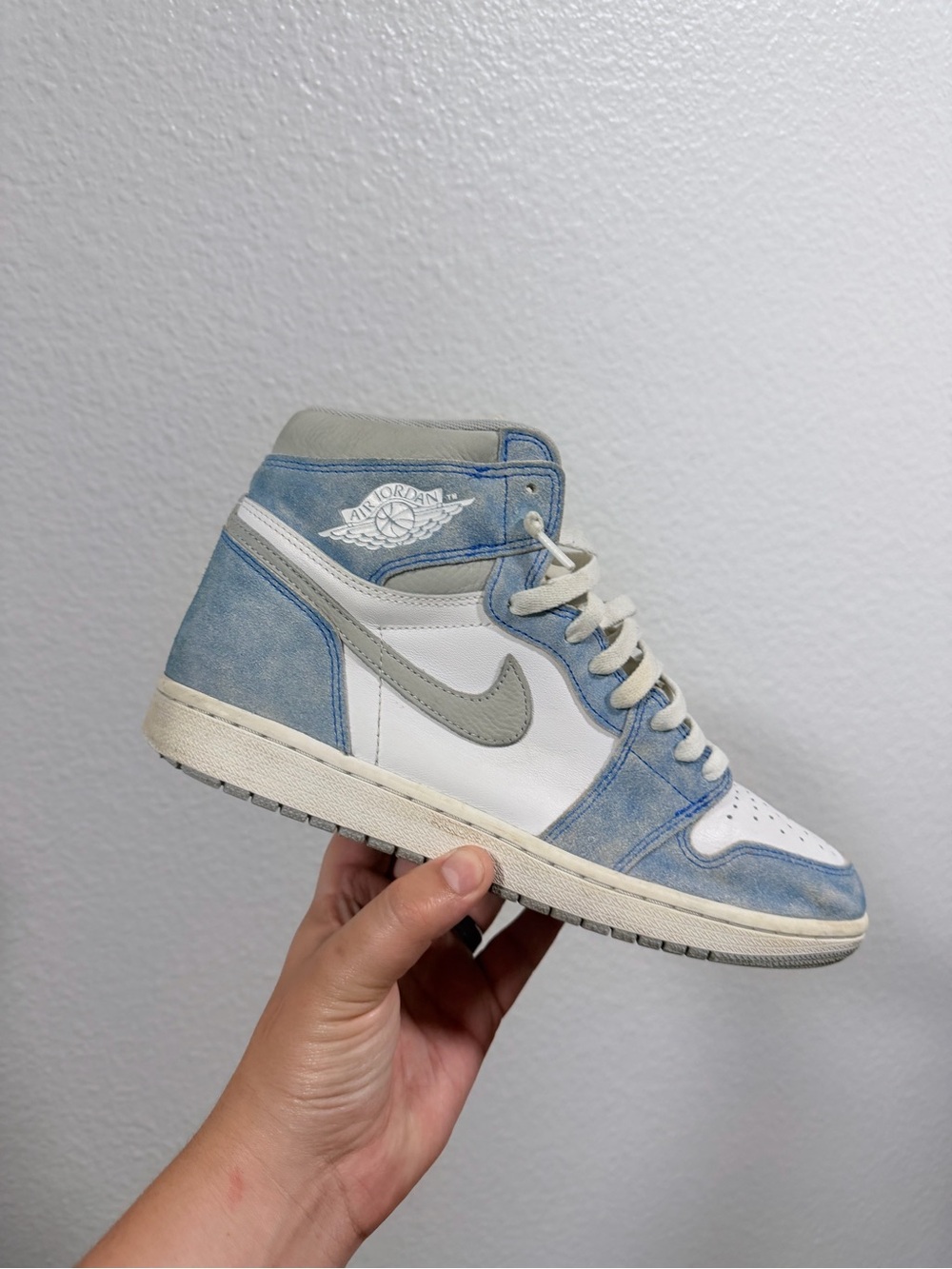 Jordan retro 1 high hyper royal